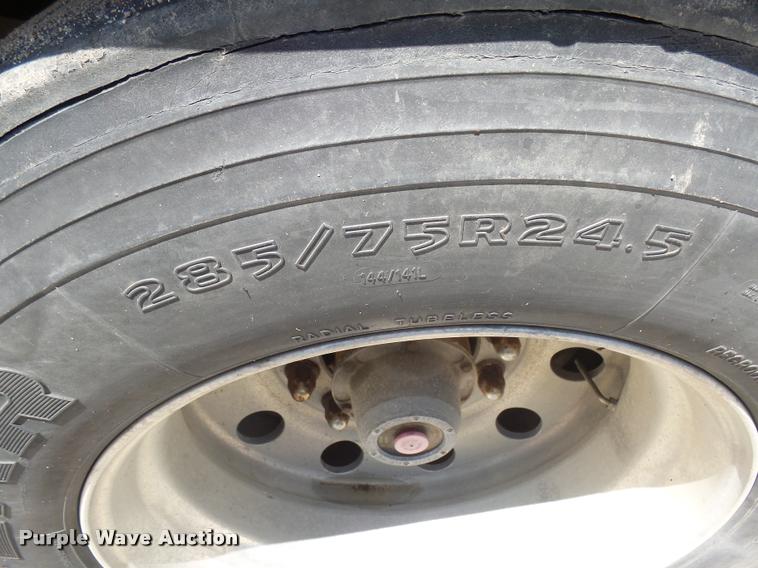 image for item DH9691 1999 Wabash refrigerated van trailer