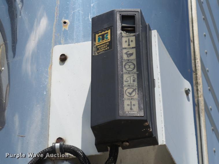 image for item DH9691 1999 Wabash refrigerated van trailer