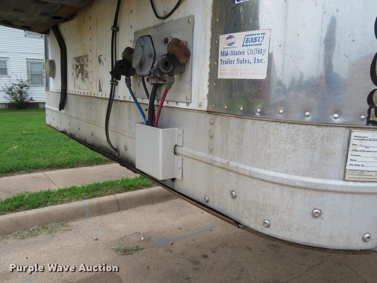 image for item DI9862 2000 Wabash refrigerated van trailer