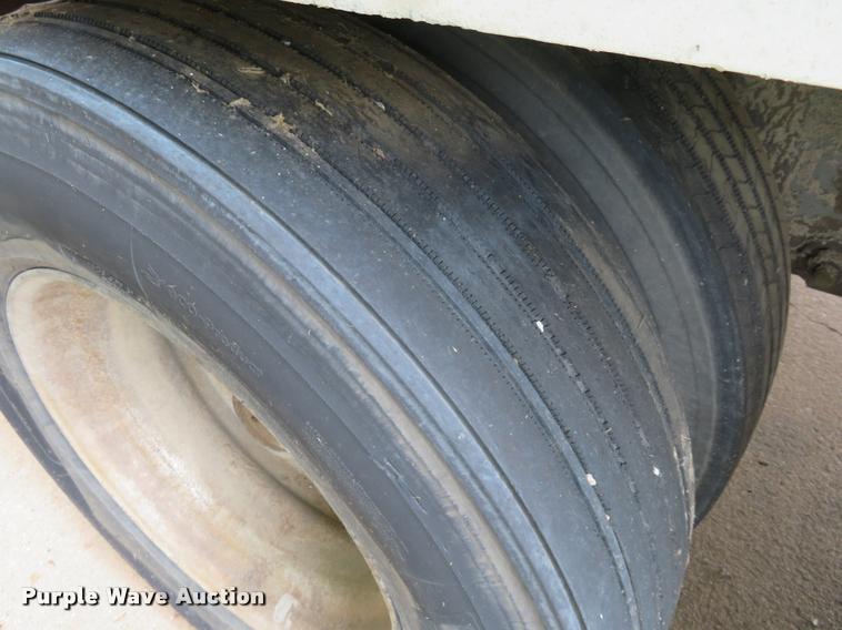 image for item DI9862 2000 Wabash refrigerated van trailer