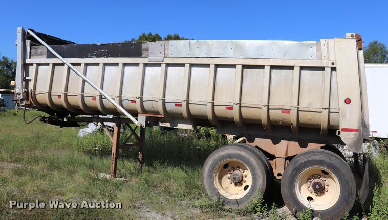 image for item DQ9382 1978 Fruehauf DC4-M2-240 end dump trailer