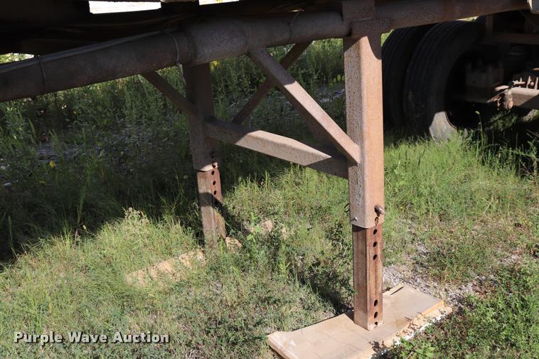 image for item DQ9382 1978 Fruehauf DC4-M2-240 end dump trailer