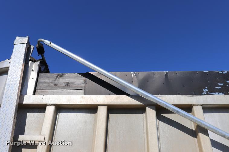 image for item DQ9382 1978 Fruehauf DC4-M2-240 end dump trailer