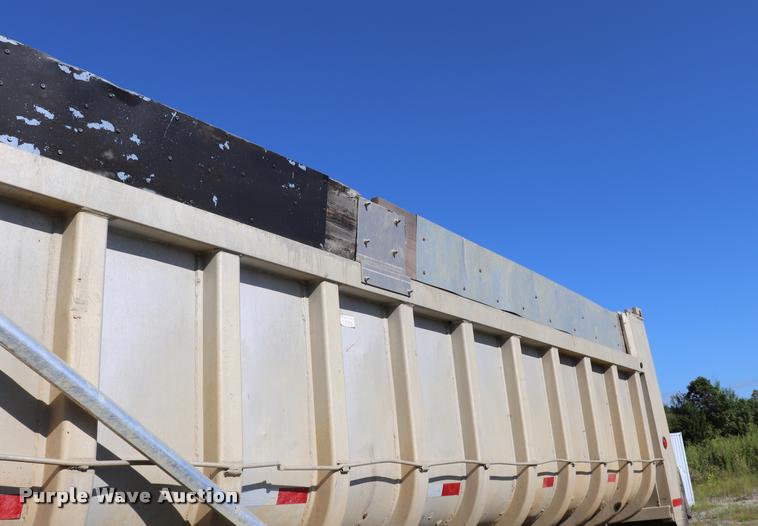 image for item DQ9382 1978 Fruehauf DC4-M2-240 end dump trailer