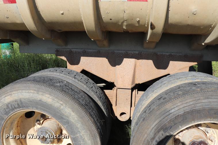 image for item DQ9382 1978 Fruehauf DC4-M2-240 end dump trailer