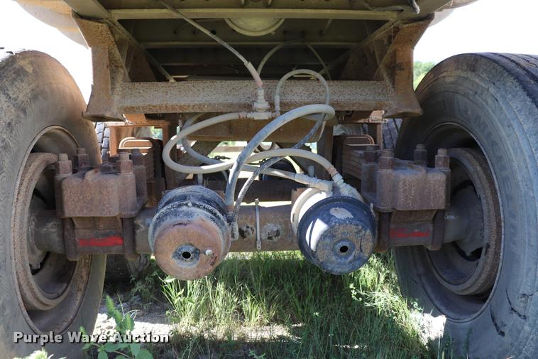 image for item DQ9382 1978 Fruehauf DC4-M2-240 end dump trailer