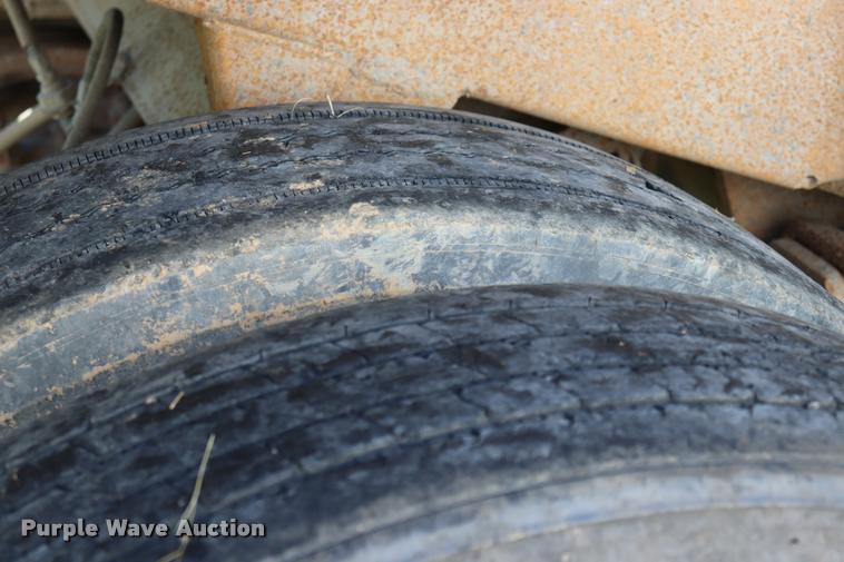 image for item DQ9382 1978 Fruehauf DC4-M2-240 end dump trailer