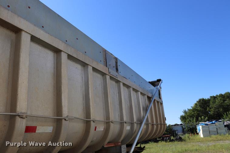 image for item DQ9382 1978 Fruehauf DC4-M2-240 end dump trailer