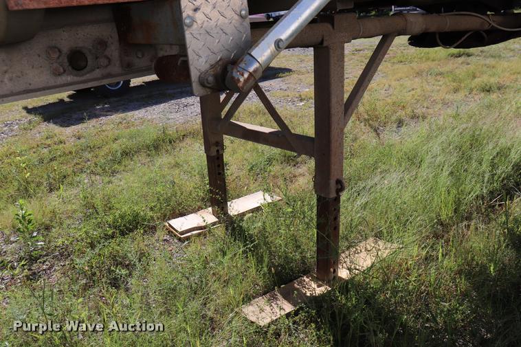 image for item DQ9382 1978 Fruehauf DC4-M2-240 end dump trailer