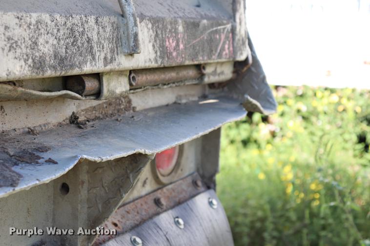 image for item DQ9382 1978 Fruehauf DC4-M2-240 end dump trailer