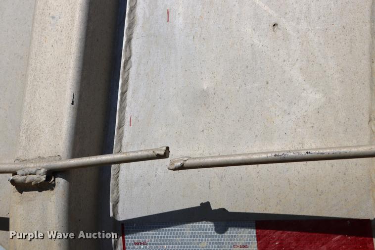 image for item DQ9382 1978 Fruehauf DC4-M2-240 end dump trailer