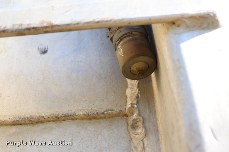 image for item DQ9382 1978 Fruehauf DC4-M2-240 end dump trailer