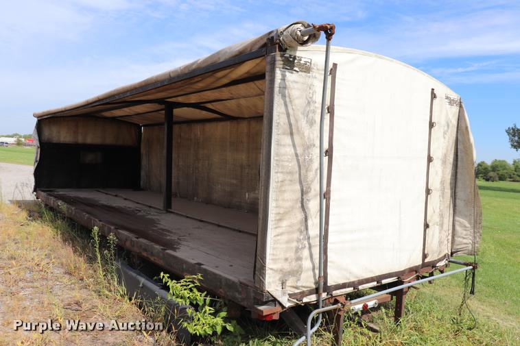 image for item DQ9396 Steel flatbed