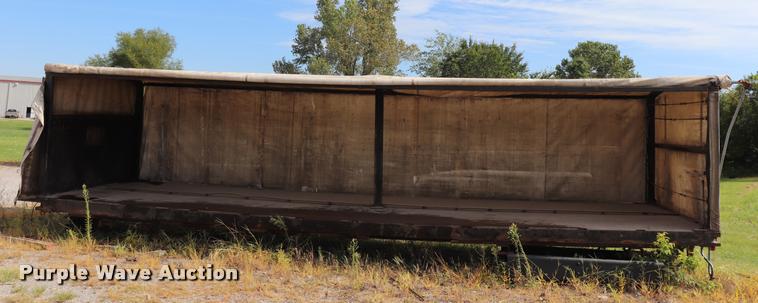 image for item DQ9396 Steel flatbed