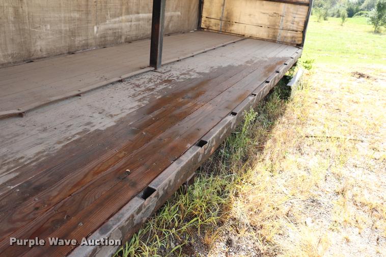image for item DQ9396 Steel flatbed