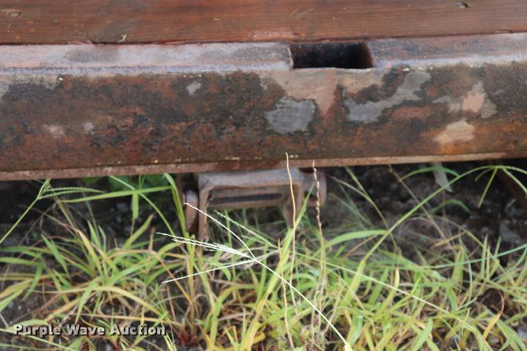 image for item DQ9396 Steel flatbed