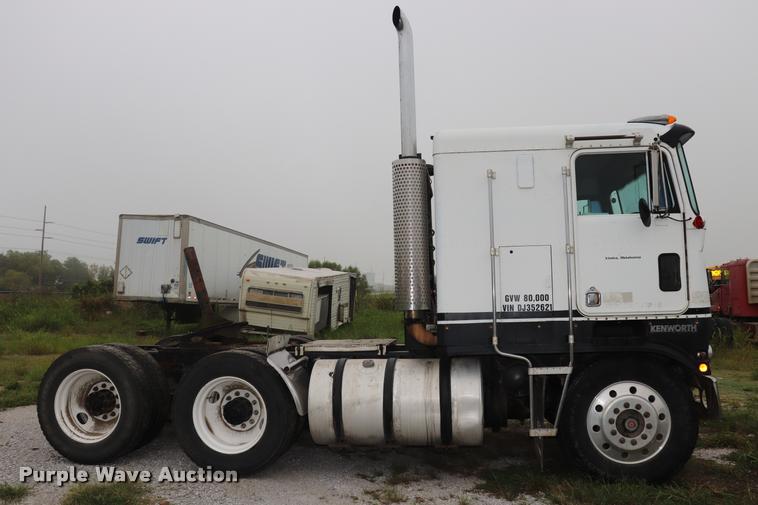 image for item DQ9447 1983 Kenworth K10 semi truck