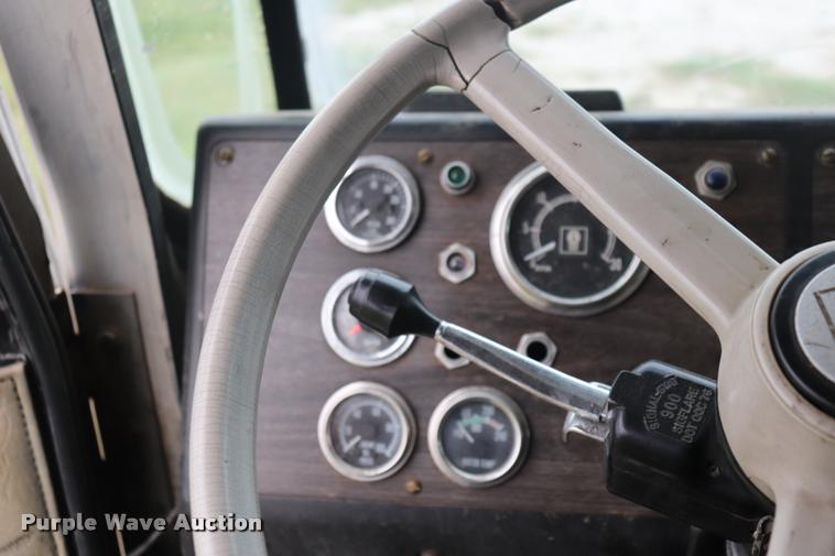 image for item DQ9447 1983 Kenworth K10 semi truck