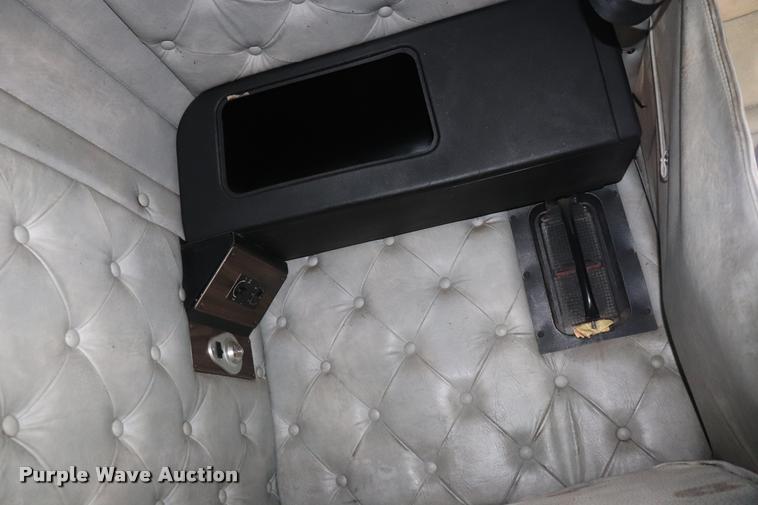 image for item DQ9447 1983 Kenworth K10 semi truck