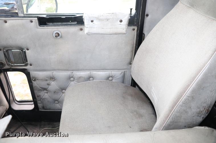 image for item DQ9447 1983 Kenworth K10 semi truck