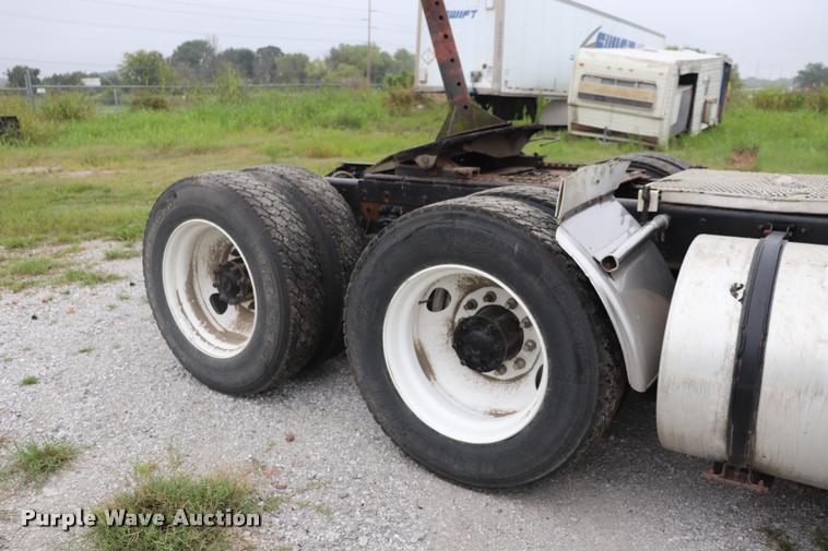 image for item DQ9447 1983 Kenworth K10 semi truck