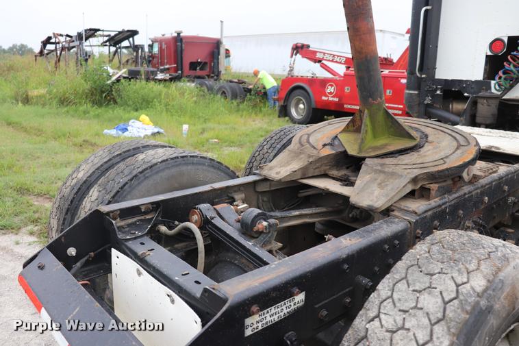 image for item DQ9447 1983 Kenworth K10 semi truck