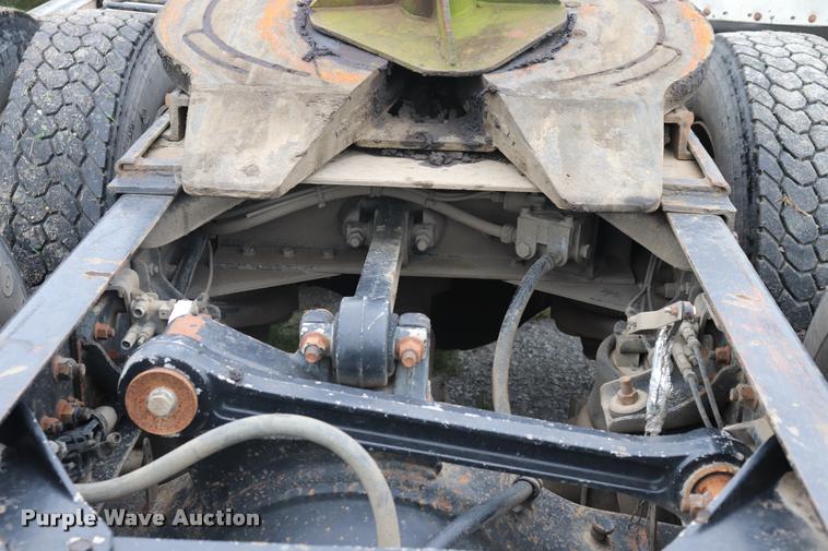 image for item DQ9447 1983 Kenworth K10 semi truck