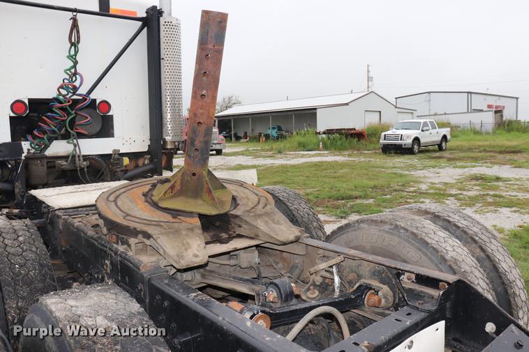 image for item DQ9447 1983 Kenworth K10 semi truck