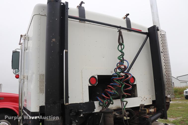 image for item DQ9447 1983 Kenworth K10 semi truck