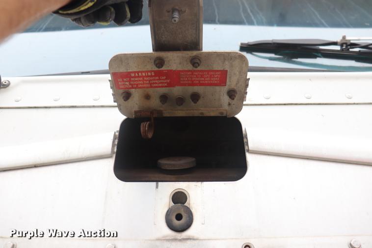 image for item DQ9447 1983 Kenworth K10 semi truck