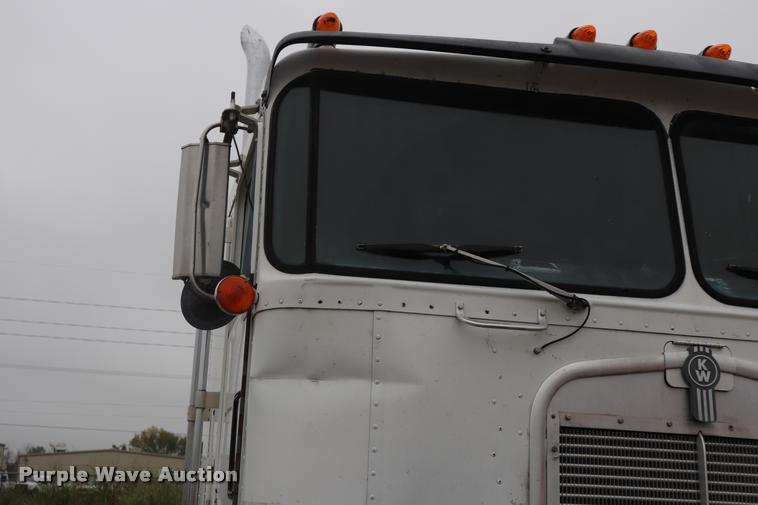 image for item DQ9447 1983 Kenworth K10 semi truck