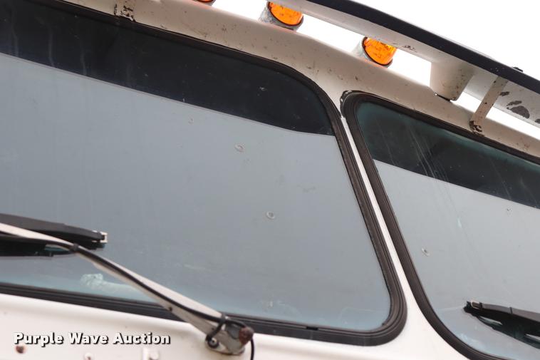 image for item DQ9447 1983 Kenworth K10 semi truck