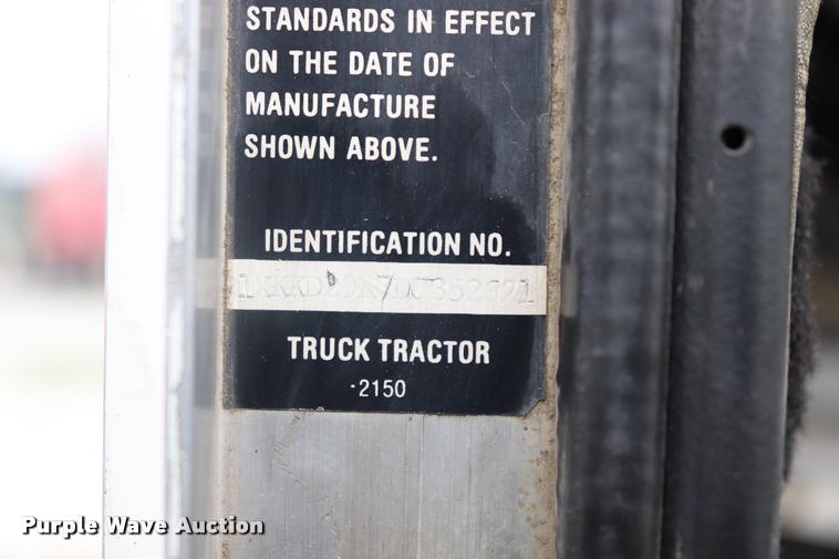 image for item DQ9447 1983 Kenworth K10 semi truck