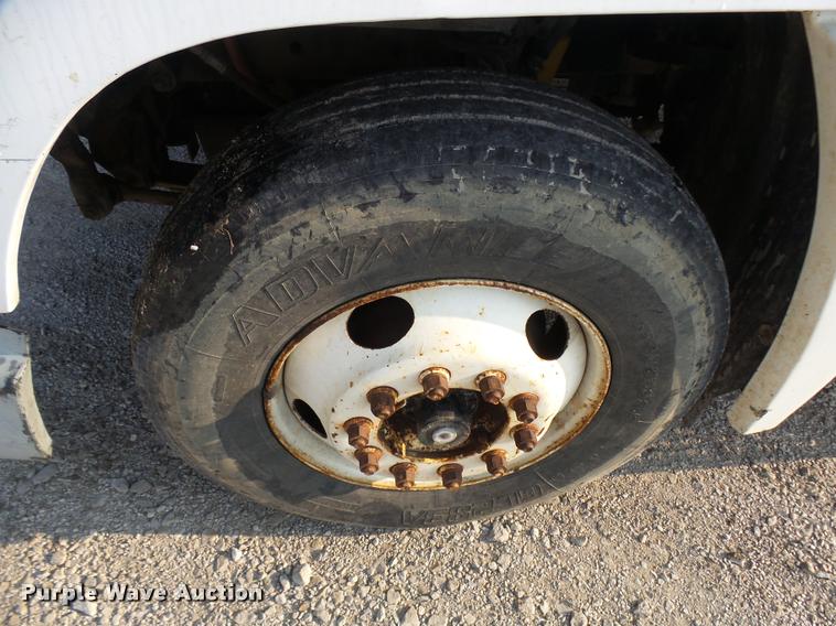 image for item K1786 1994 Freightliner FLD truck cab and chassis