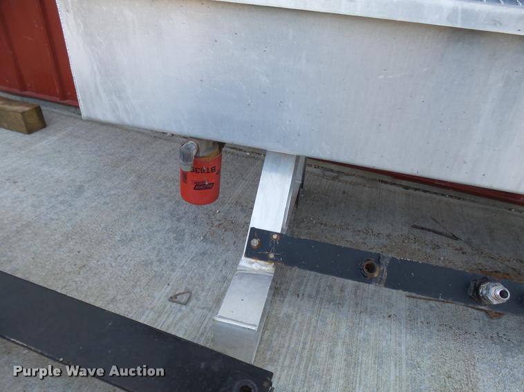 image for item K1787 Merritt aluminum headache rack