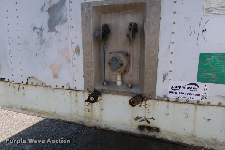 image for item K1797 1994 Pines walking floor trailer