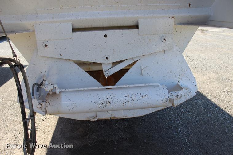 image for item L1951 1998 Trail Blazer S4202 bottom dump trailer