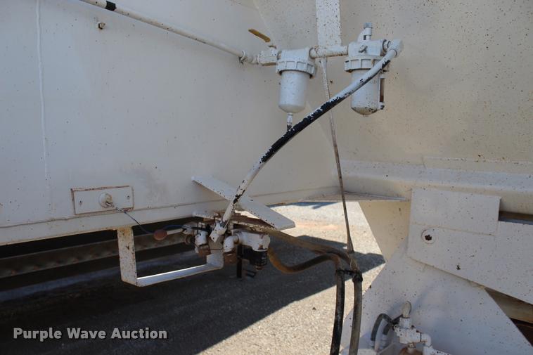 image for item L1951 1998 Trail Blazer S4202 bottom dump trailer