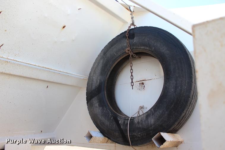 image for item L1951 1998 Trail Blazer S4202 bottom dump trailer