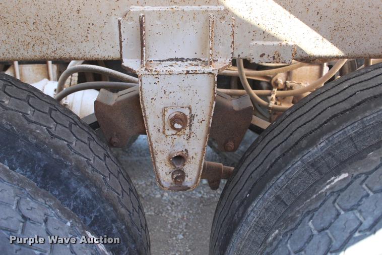 image for item L1951 1998 Trail Blazer S4202 bottom dump trailer