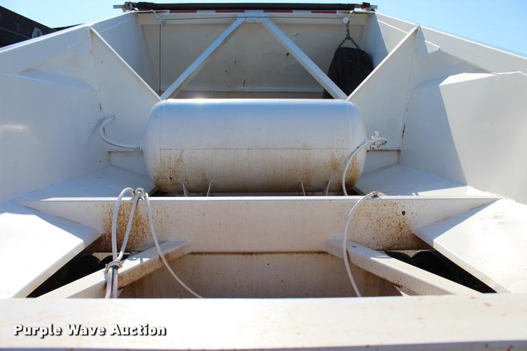 image for item L1951 1998 Trail Blazer S4202 bottom dump trailer