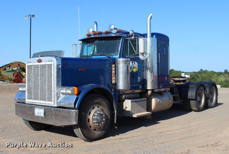 image for item L1952 1998 Peterbilt 379 semi truck