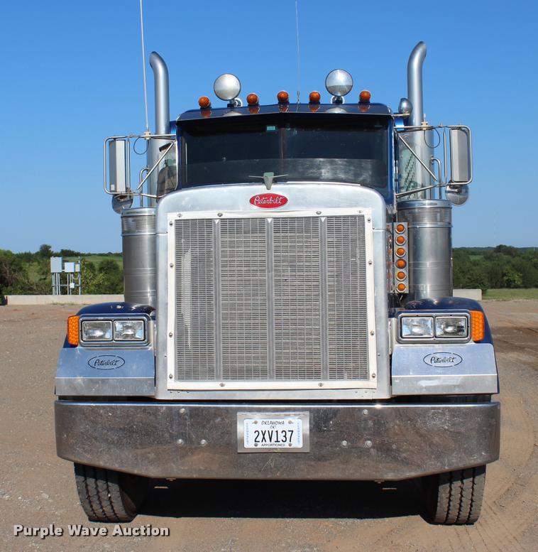 image for item L1952 1998 Peterbilt 379 semi truck