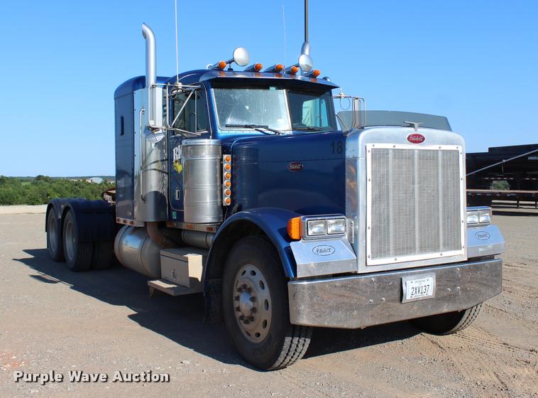 image for item L1952 1998 Peterbilt 379 semi truck