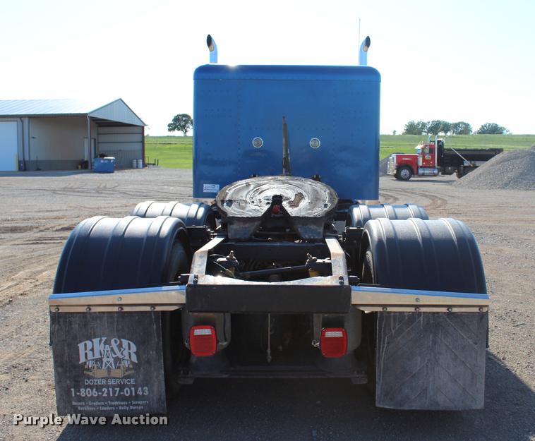 image for item L1952 1998 Peterbilt 379 semi truck
