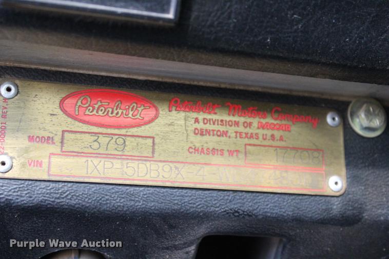 image for item L1952 1998 Peterbilt 379 semi truck