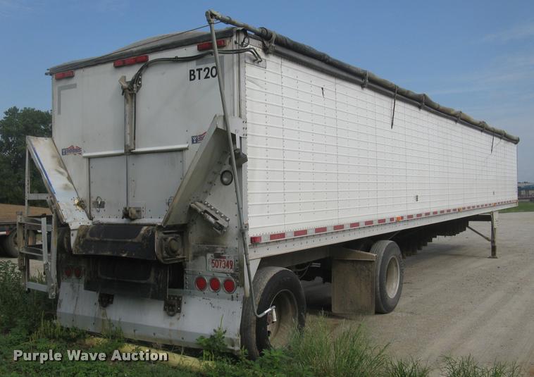 image for item L2264 2012 Wilson DWBT-650 belt trailer