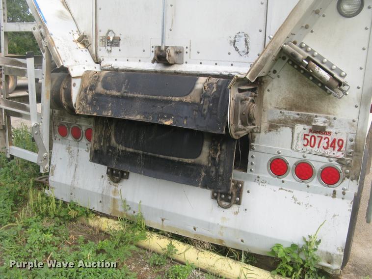 image for item L2264 2012 Wilson DWBT-650 belt trailer