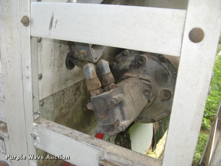 image for item L2264 2012 Wilson DWBT-650 belt trailer