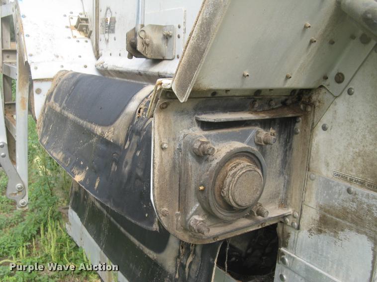 image for item L2264 2012 Wilson DWBT-650 belt trailer